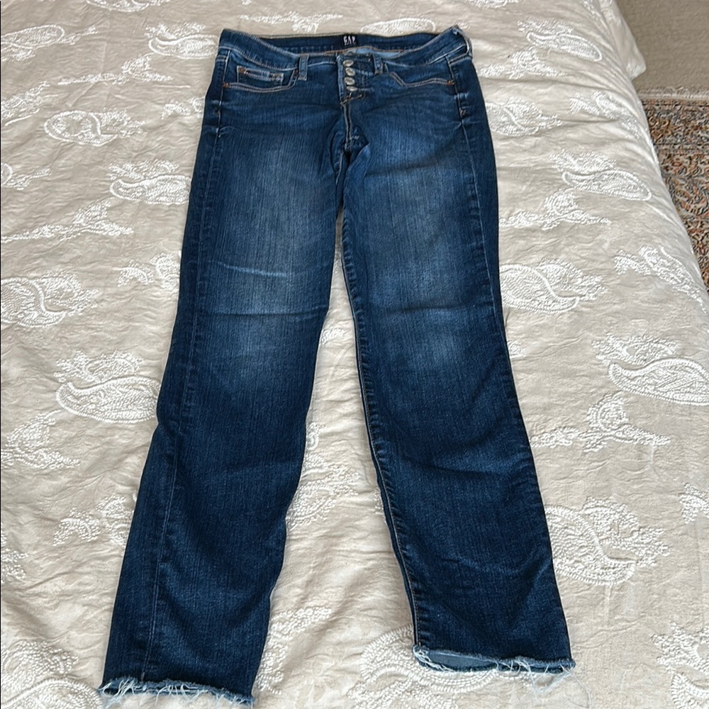 GAP high waisted Skinny Jean with button front and raw frayed hem
